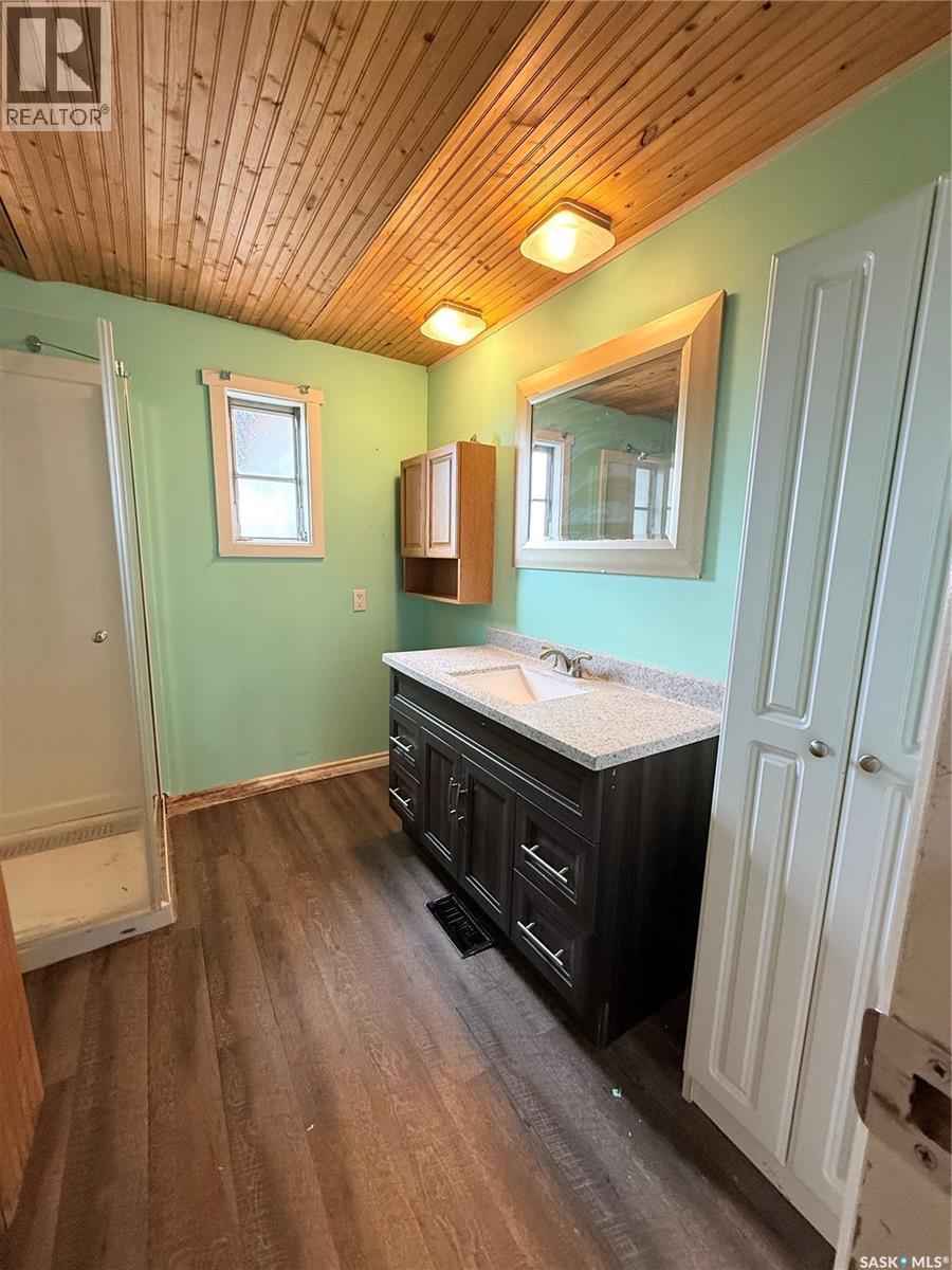 151-201 37 Highway, Shaunavon, SK