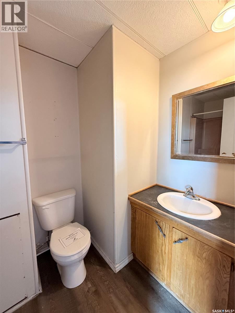151-201 37 Highway, Shaunavon, SK