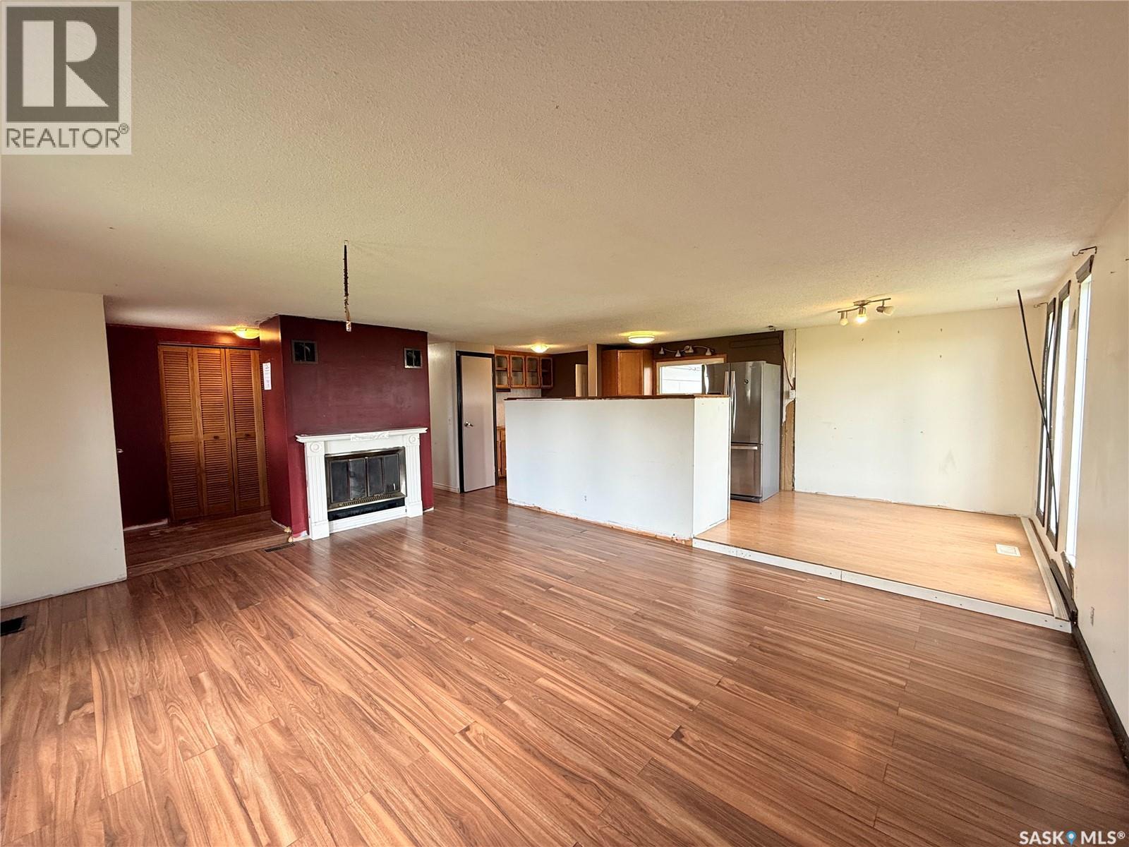 151-201 37 Highway, Shaunavon, SK