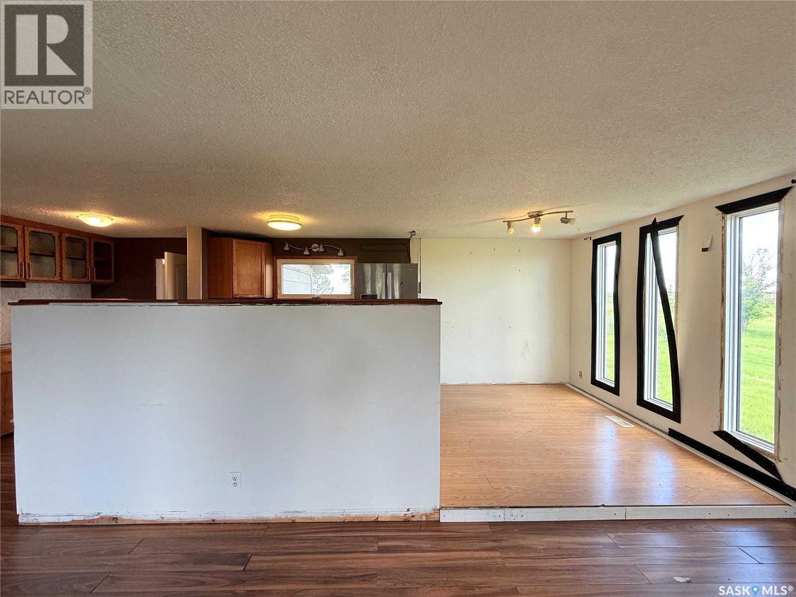 151-201 37 Highway, Shaunavon, SK