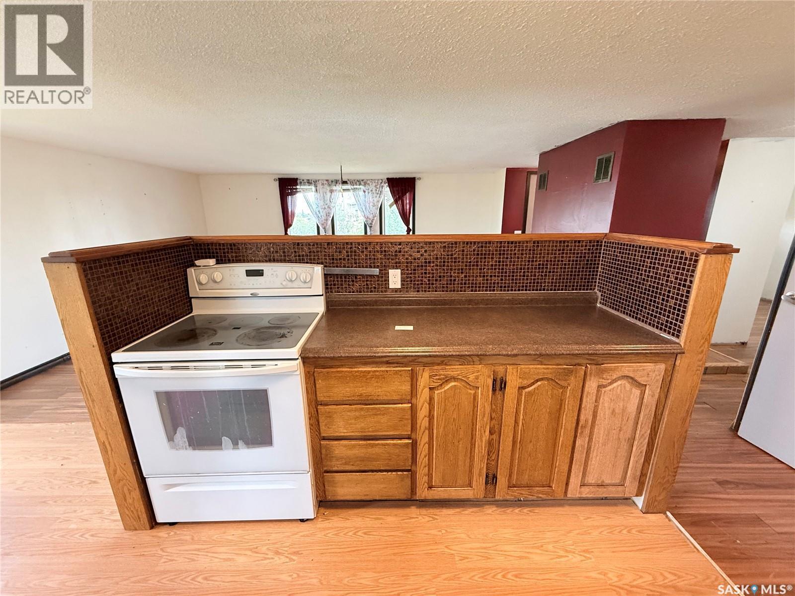 151-201 37 Highway, Shaunavon, SK