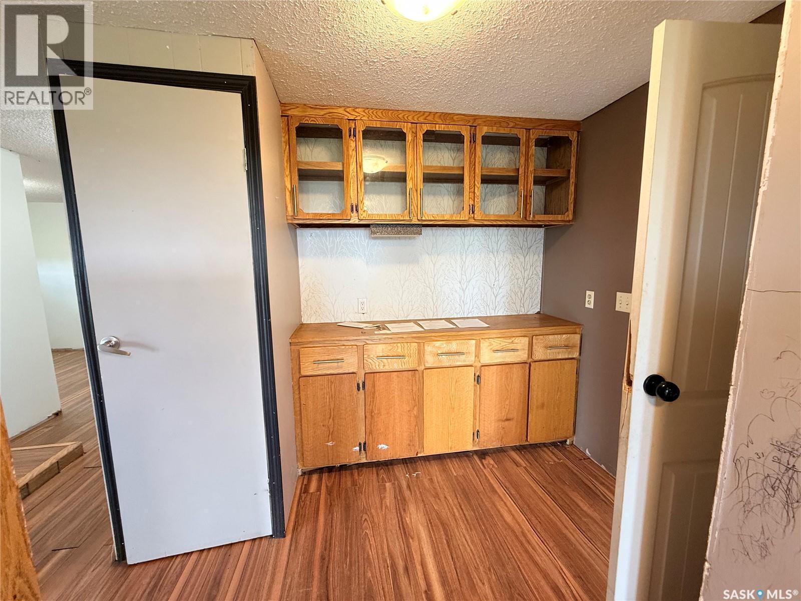 151-201 37 Highway, Shaunavon, SK
