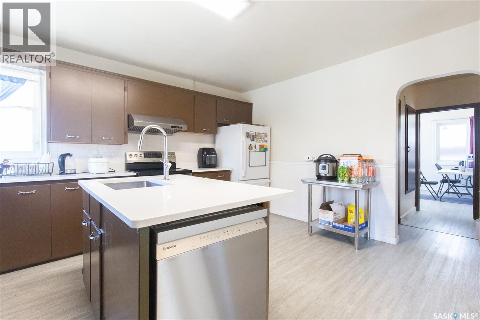 1204 3Rd Avenue Nw, Moose Jaw, SK