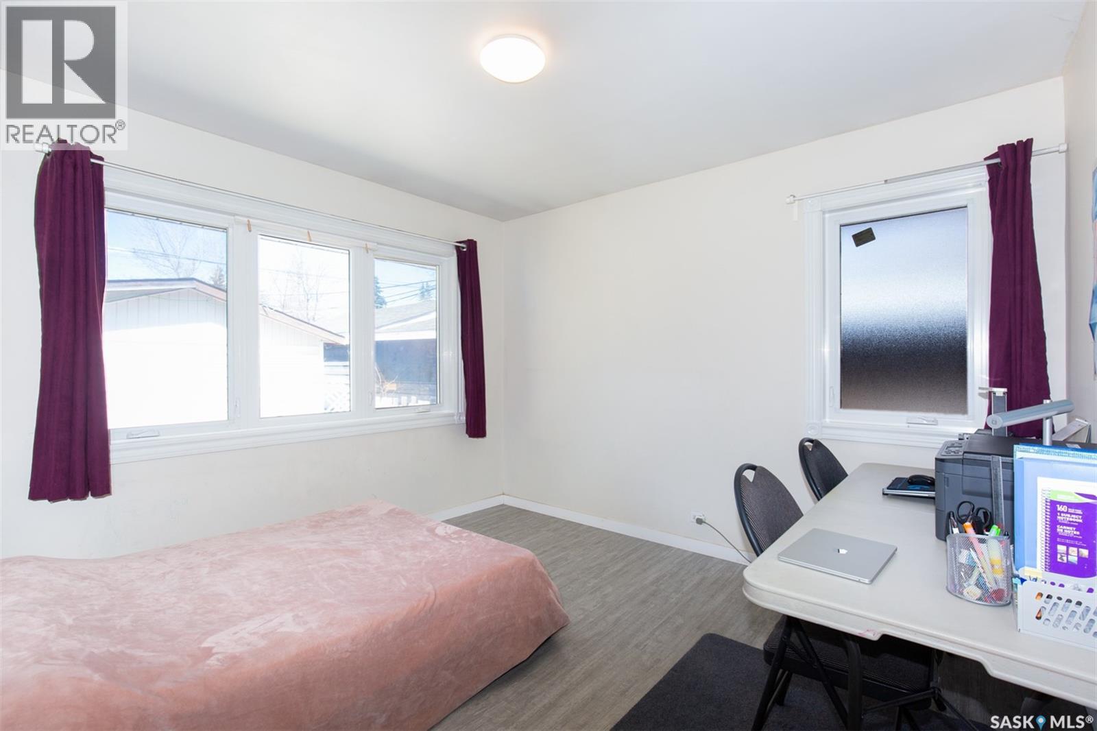 1204 3Rd Avenue Nw, Moose Jaw, SK