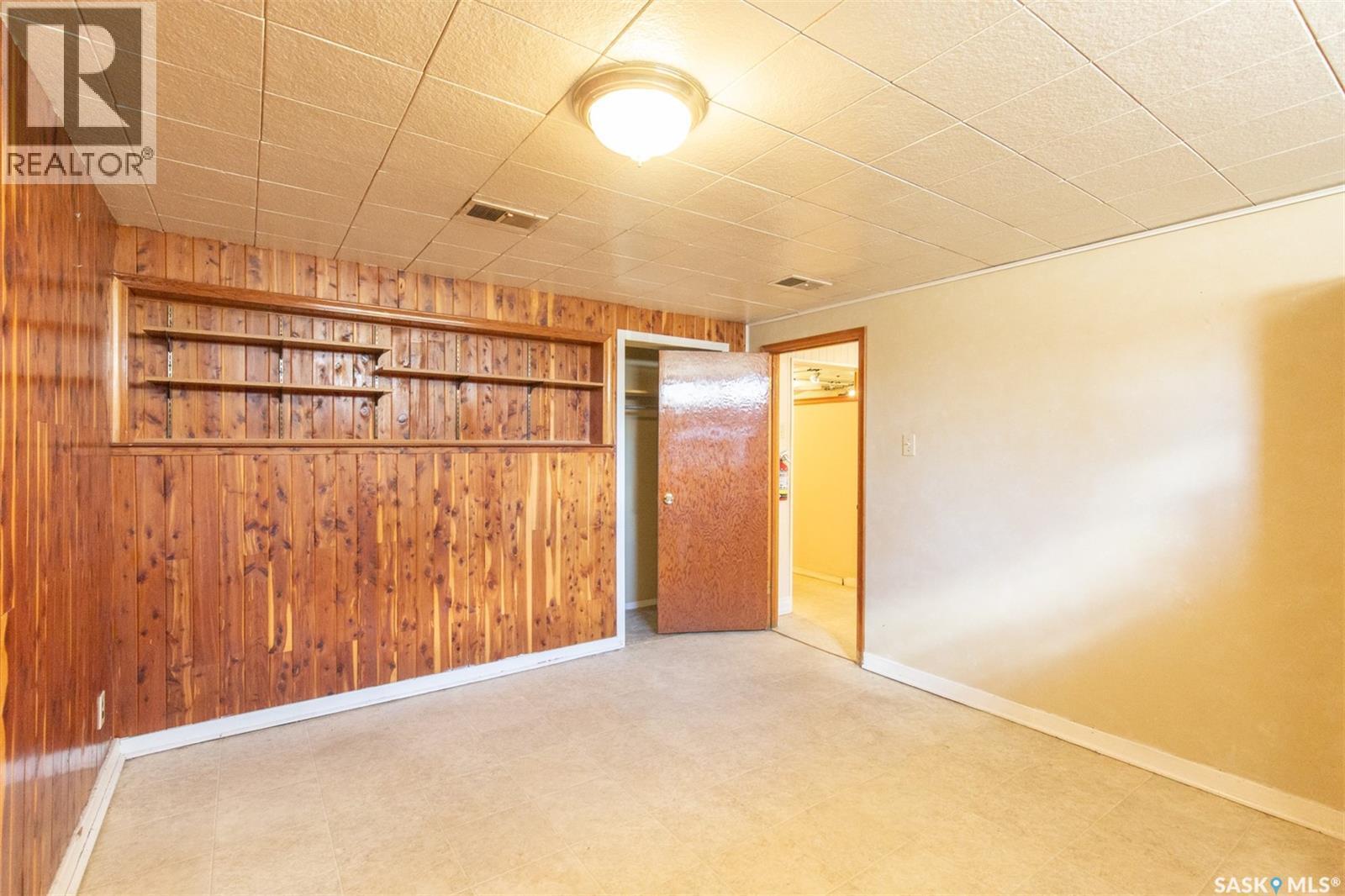 1204 3Rd Avenue Nw, Moose Jaw, SK