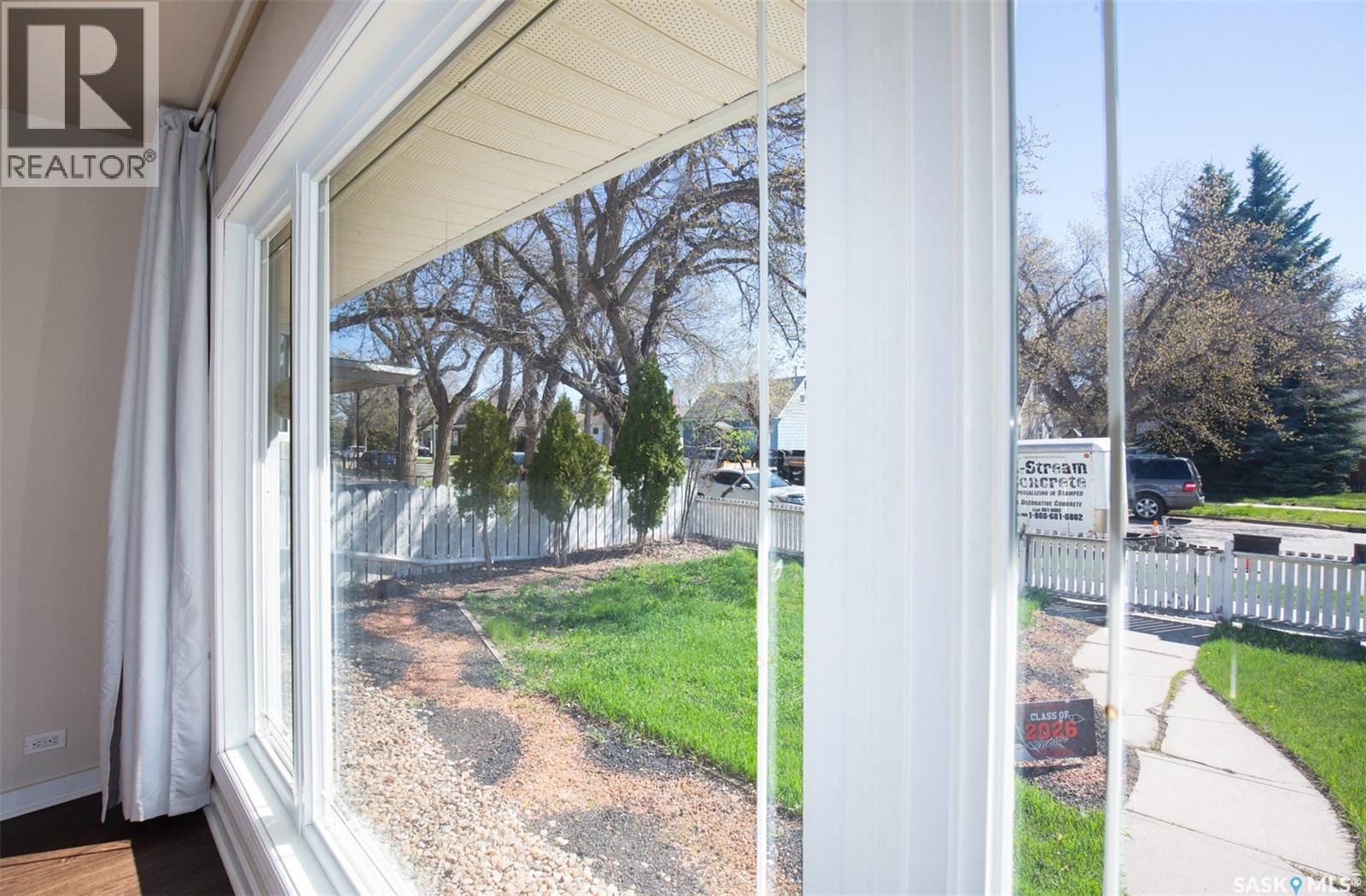 1204 3Rd Avenue Nw, Moose Jaw, SK