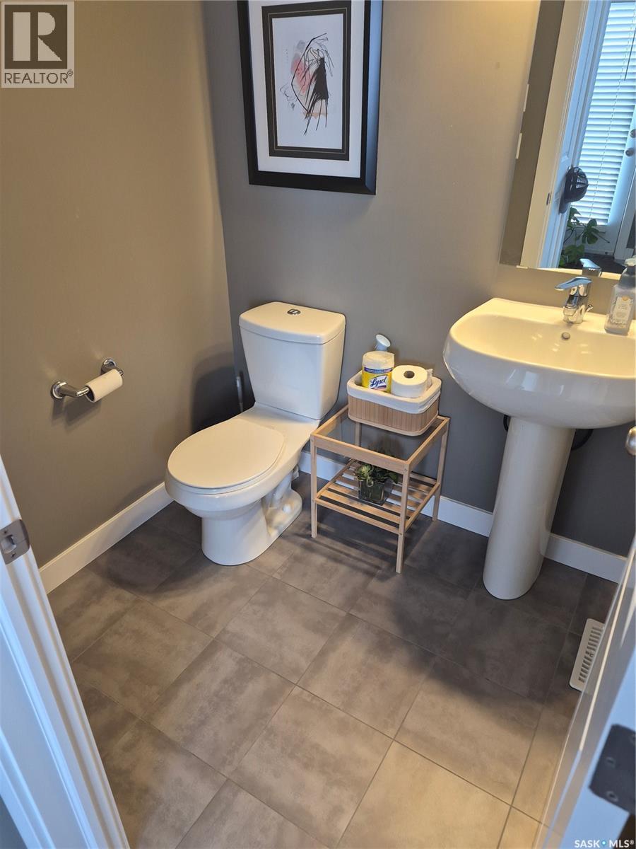 319 Secord Way, Saskatoon, SK