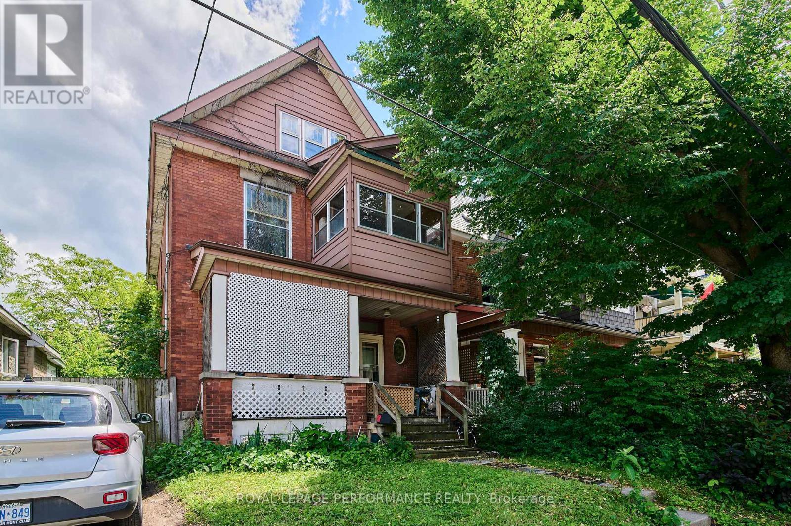 6 Ossington Avenue, Ottawa, ON