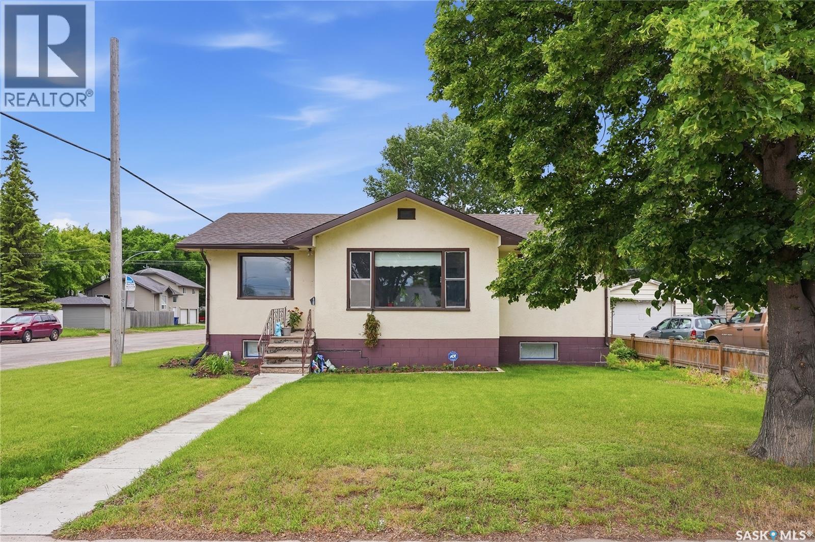 1701 C Avenue N, Saskatoon, SK