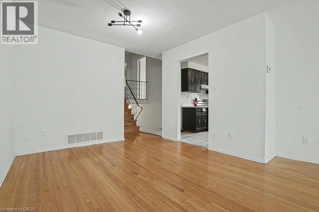 396 Pinemeadow Avenue, Mississauga, ON