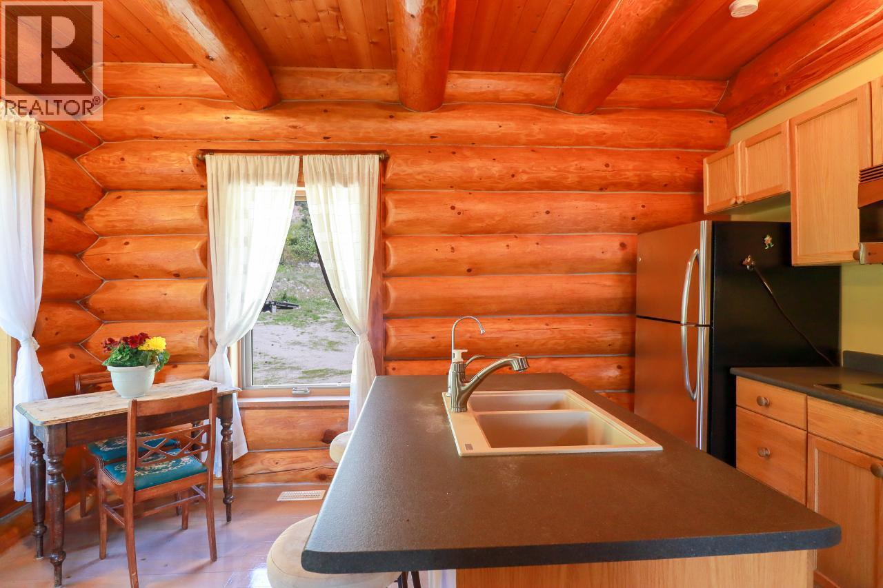 3901 Cottonwood Lane, Naramata, BC - Indoor Photo Showing Kitchen With Double Sink