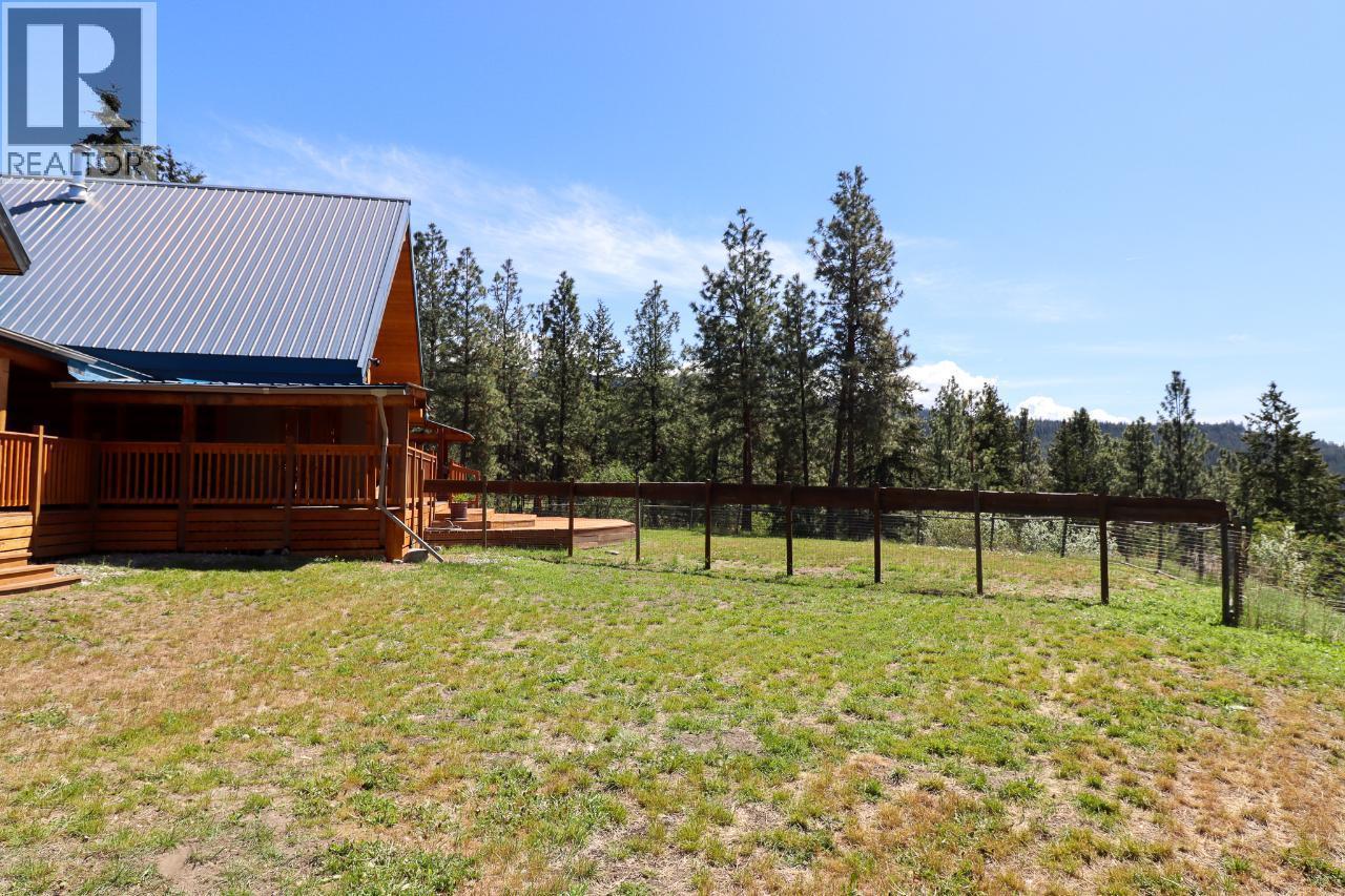 3901 Cottonwood Lane, Naramata, BC - Outdoor