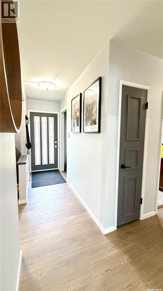 10 Stewart Avenue, Saskatoon, SK