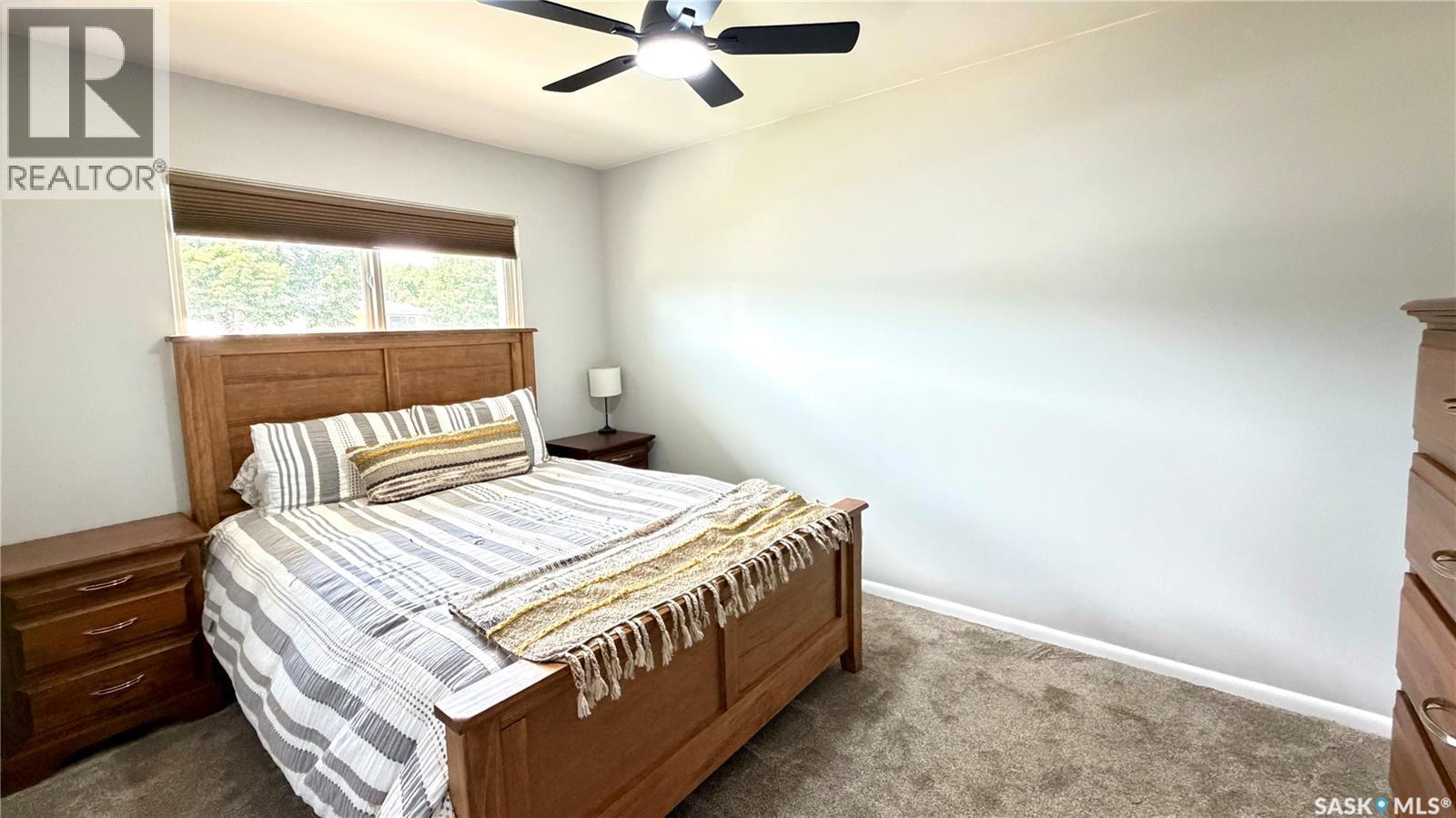10 Stewart Avenue, Saskatoon, SK