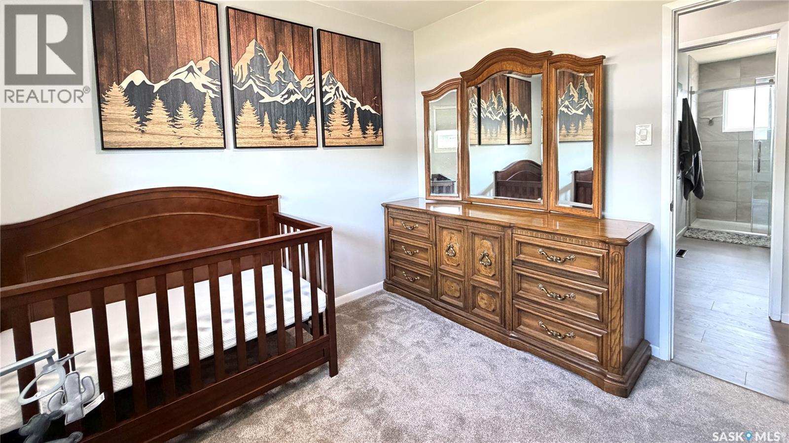 10 Stewart Avenue, Saskatoon, SK
