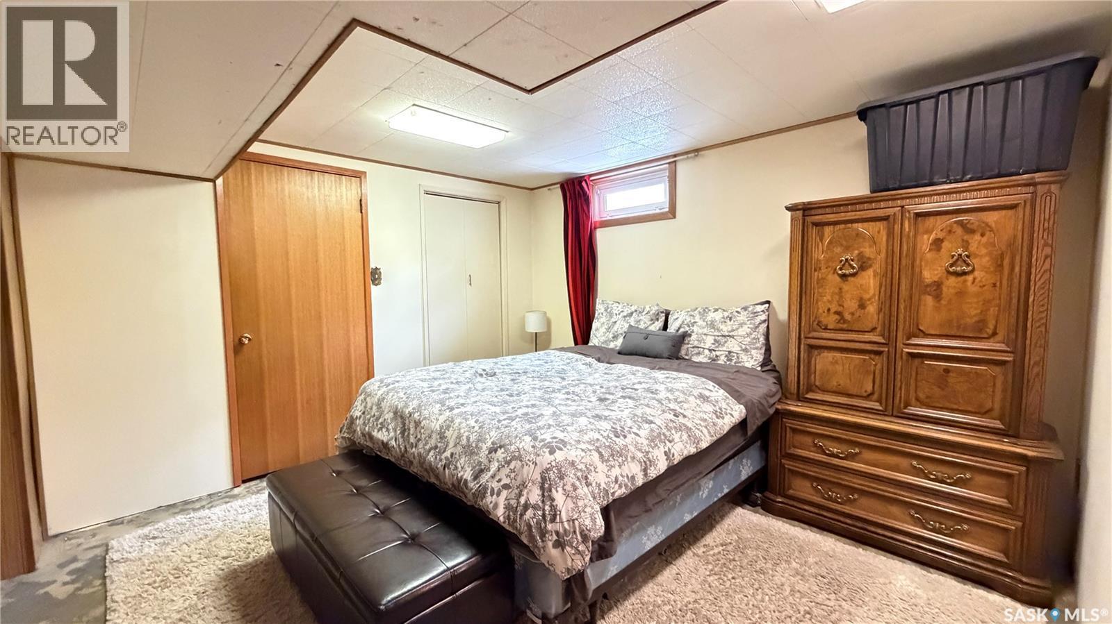 10 Stewart Avenue, Saskatoon, SK