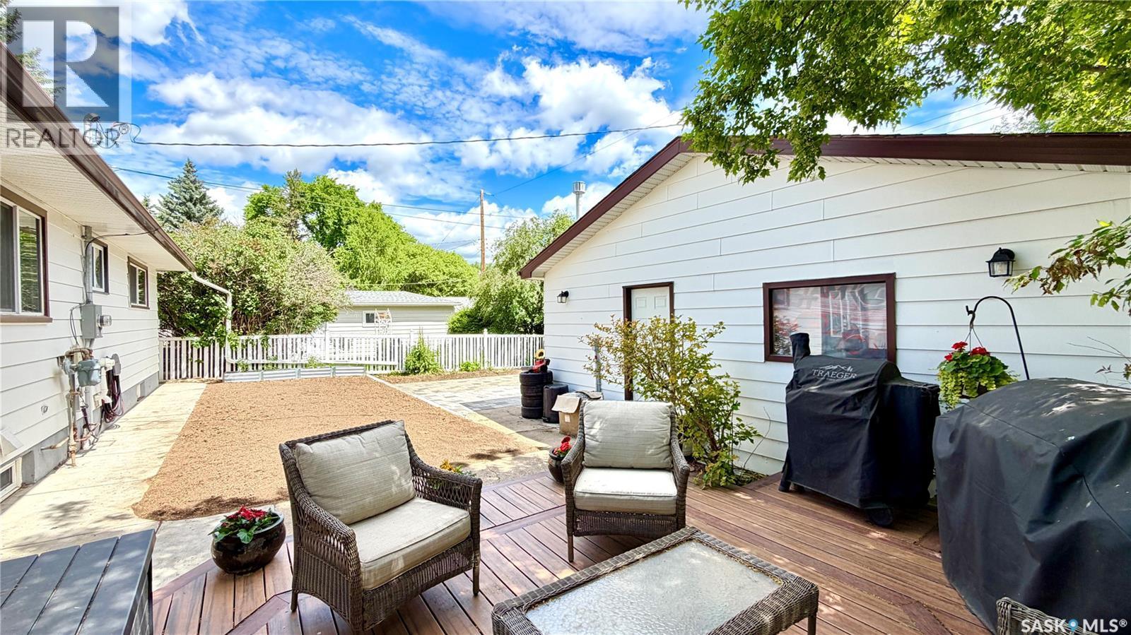 10 Stewart Avenue, Saskatoon, SK