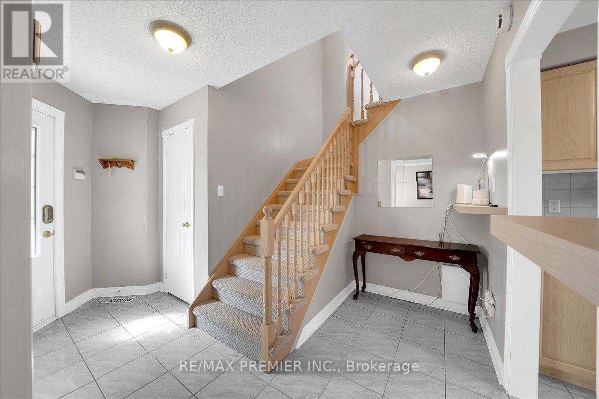 17 Berrydown Drive, Caledon, ON
