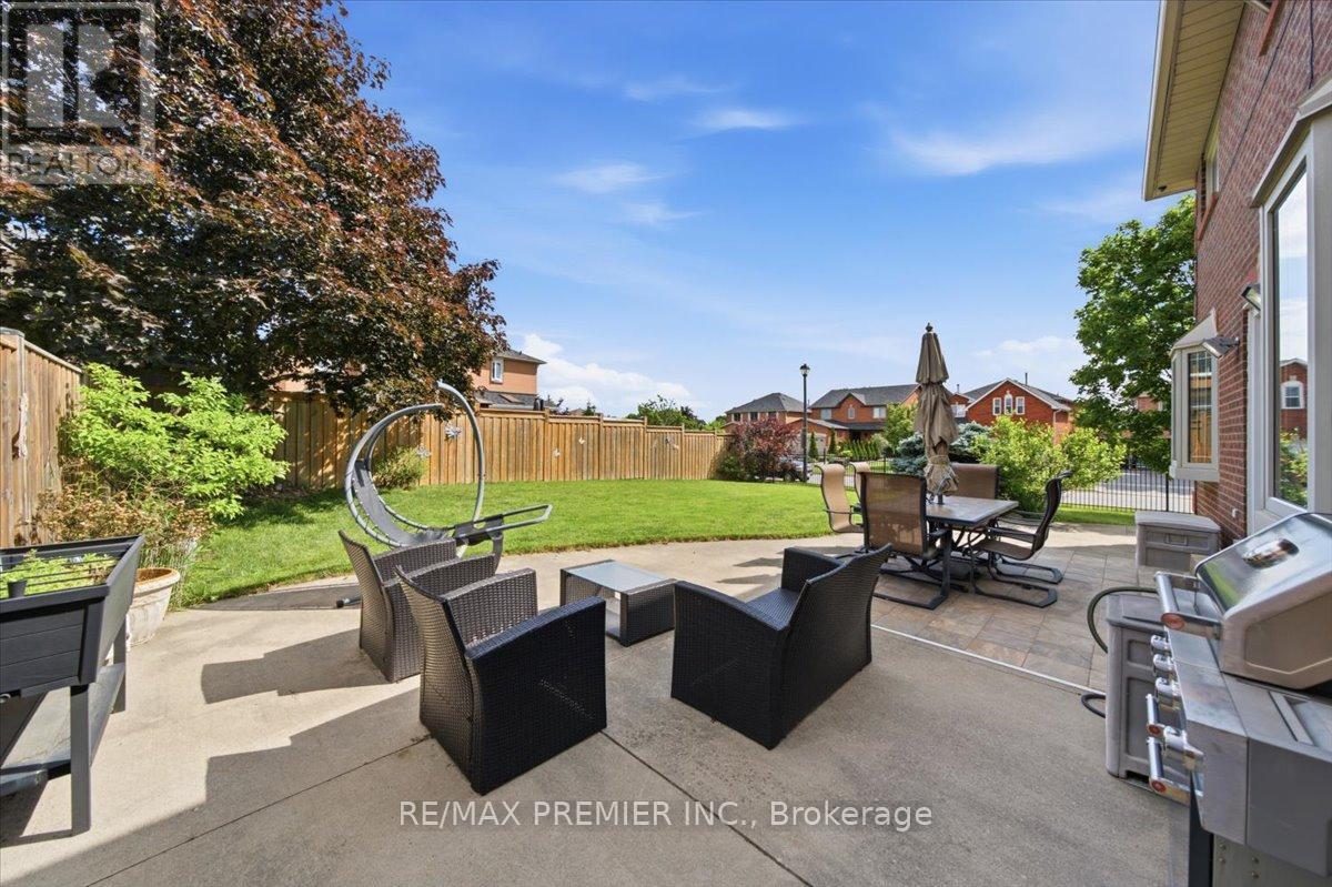 17 Berrydown Drive, Caledon, ON
