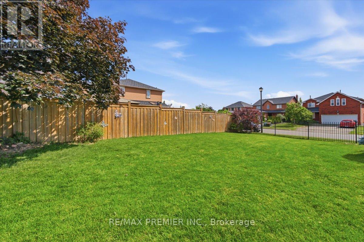 17 Berrydown Drive, Caledon, ON