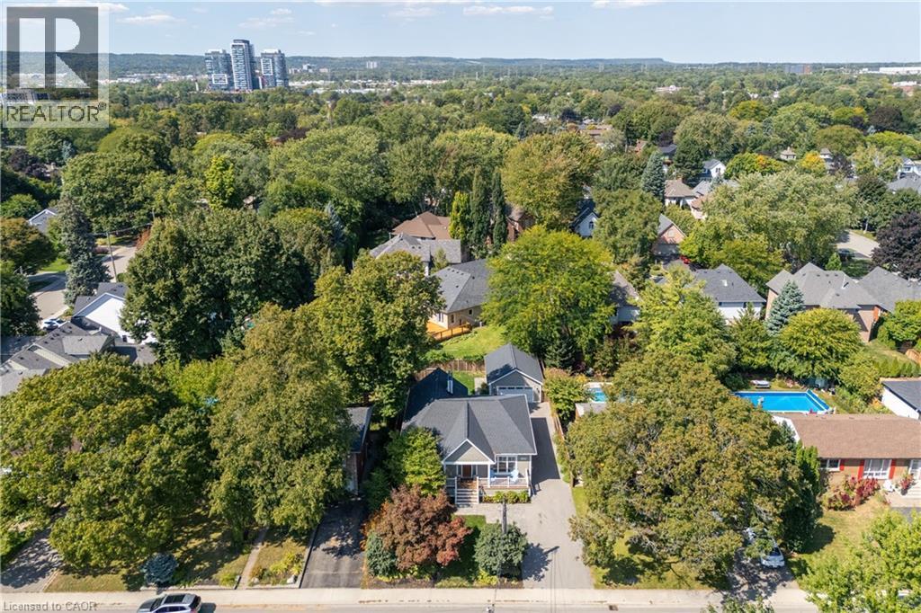 2195 Courtland Drive, Burlington, ON - Outdoor With View