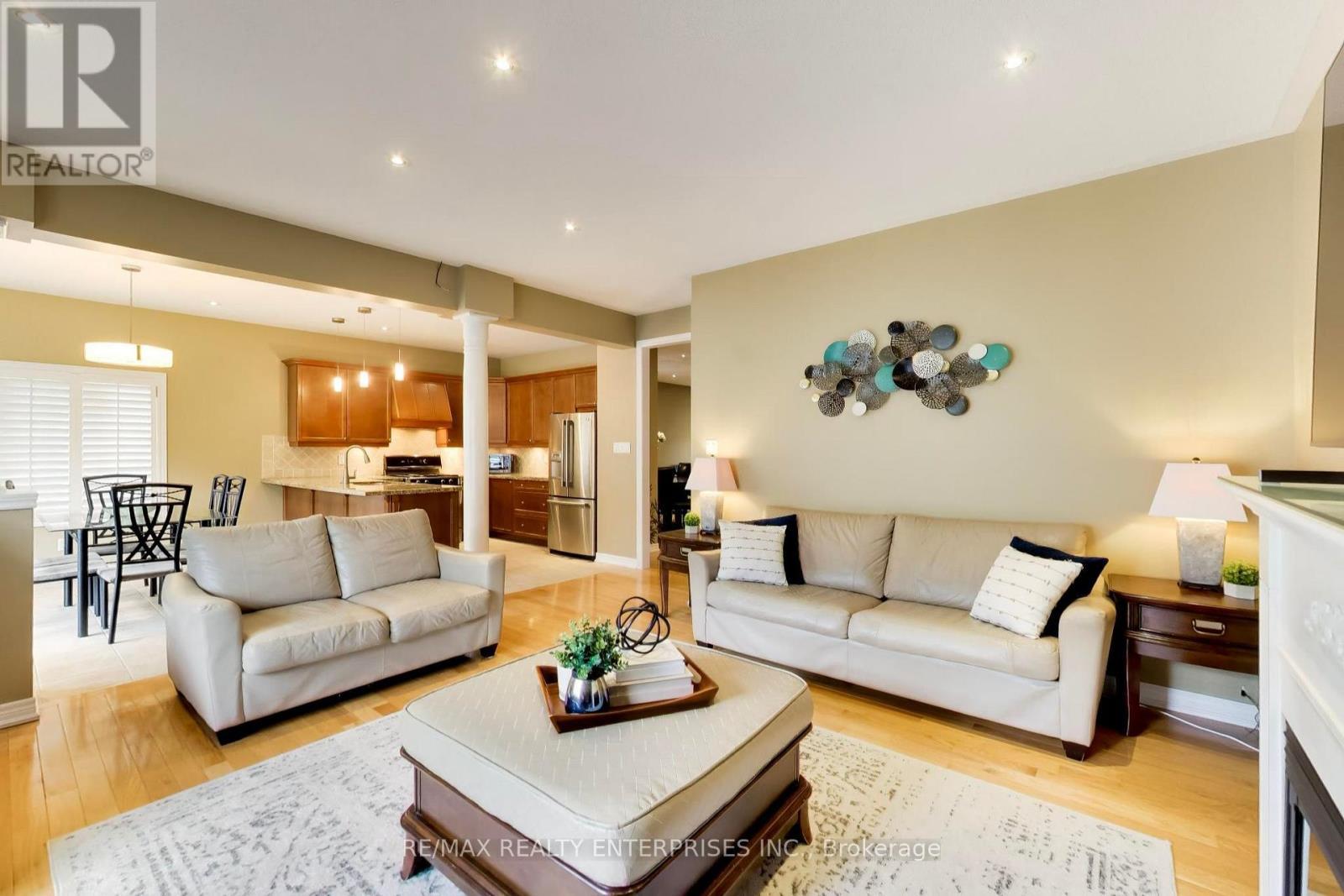 1613 Northmount Avenue, Mississauga, ON