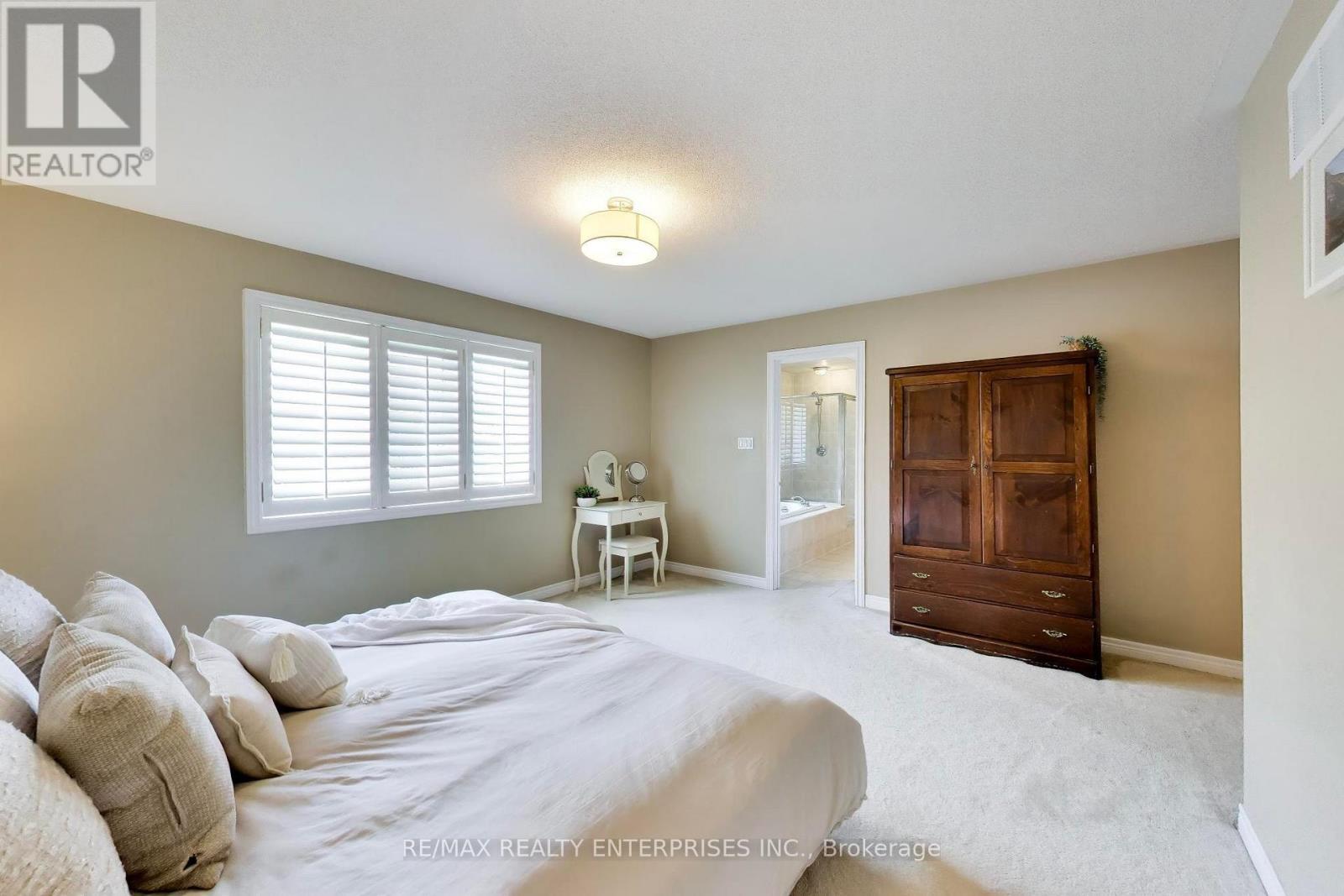 1613 Northmount Avenue, Mississauga, ON