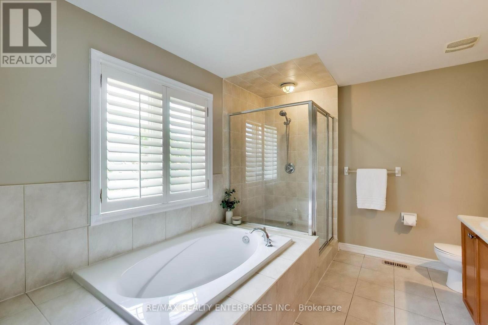 1613 Northmount Avenue, Mississauga, ON