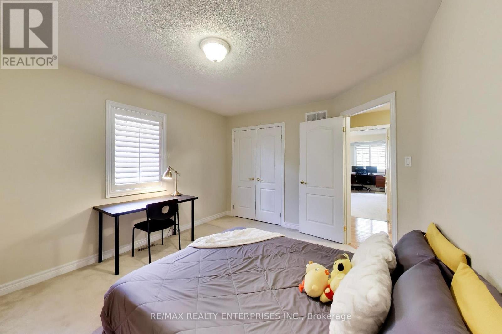 1613 Northmount Avenue, Mississauga, ON