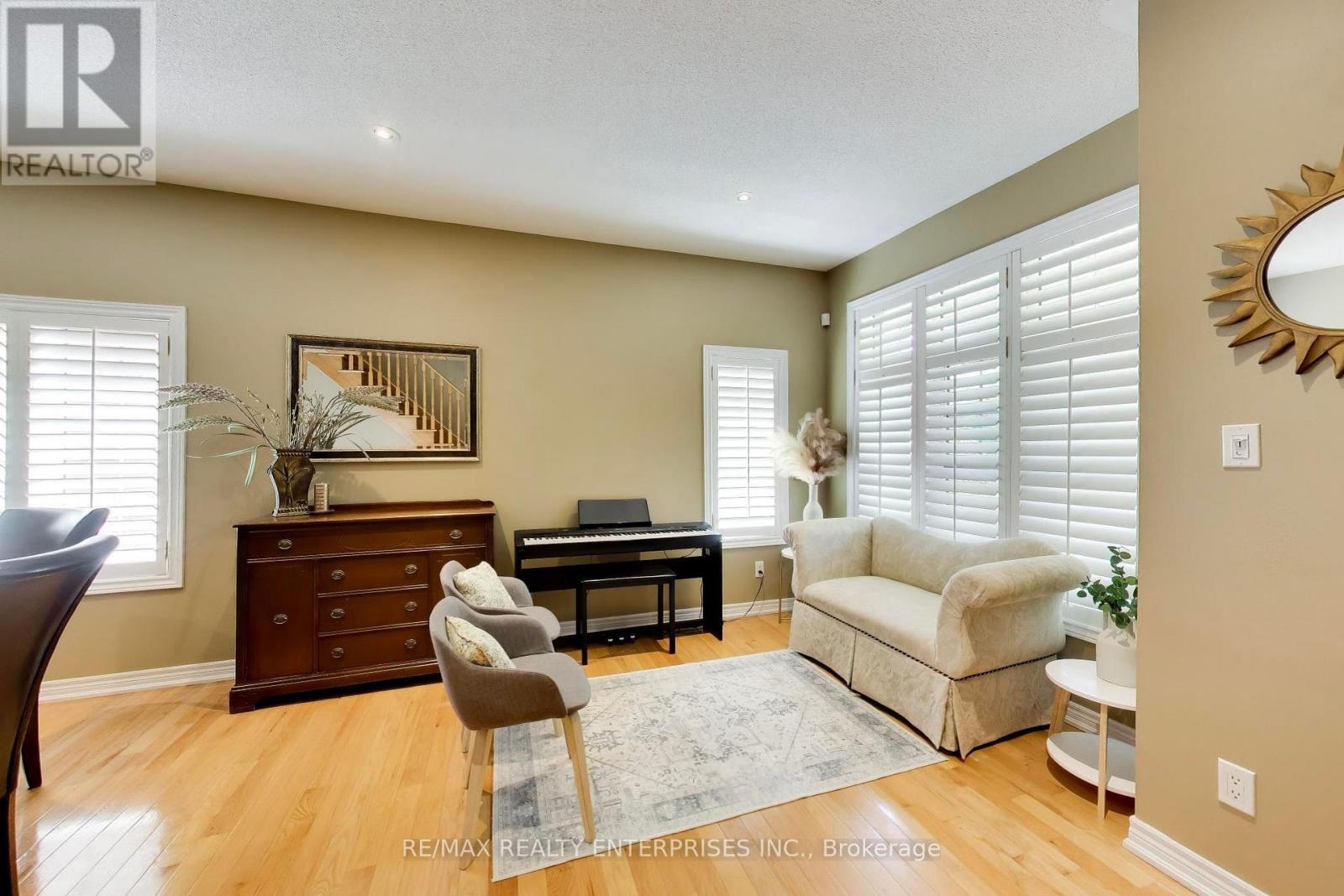 1613 Northmount Avenue, Mississauga, ON