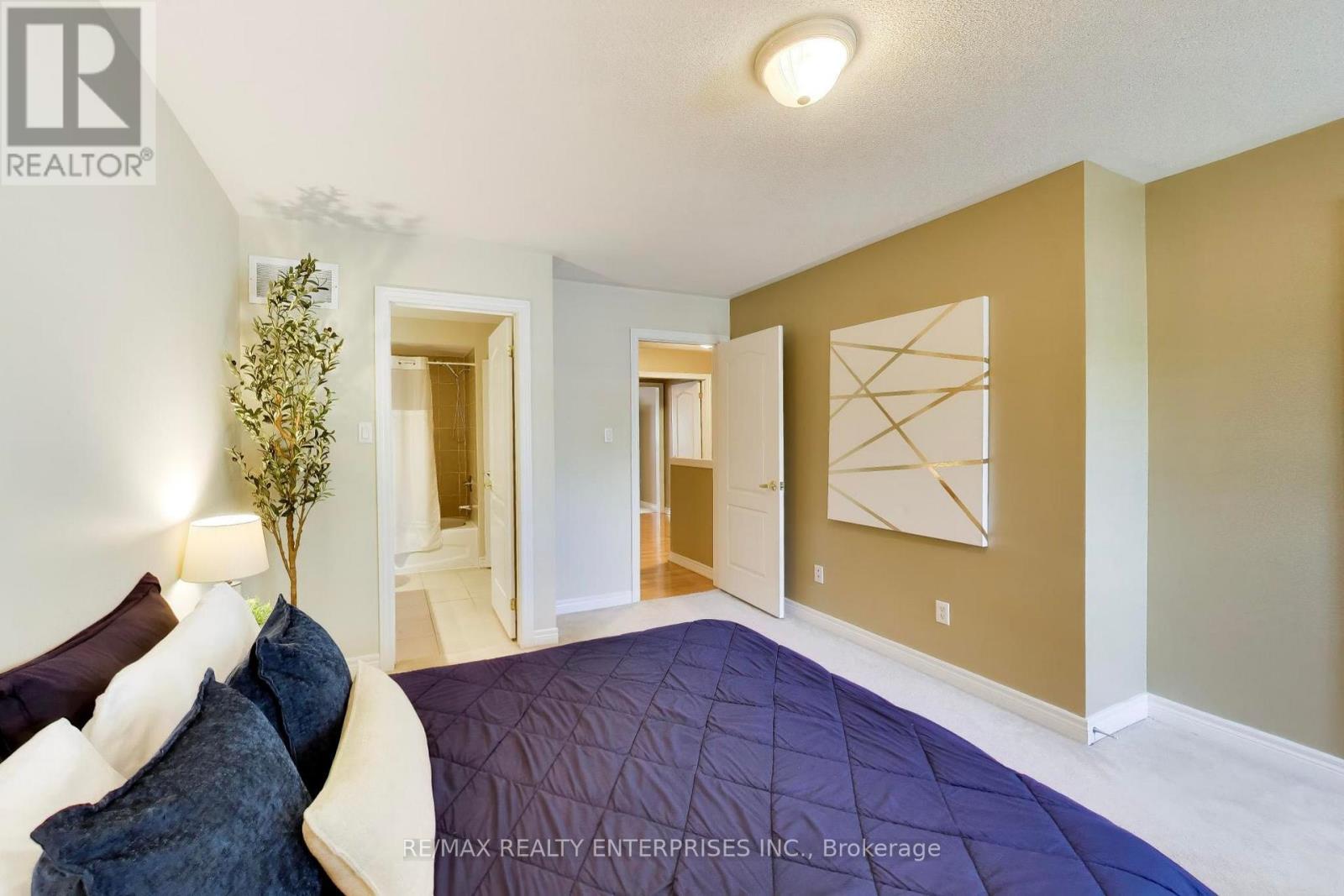 1613 Northmount Avenue, Mississauga, ON