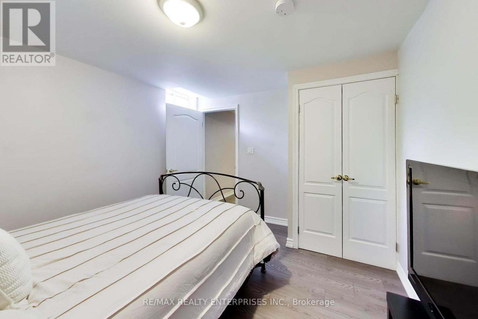 1613 Northmount Avenue, Mississauga, ON