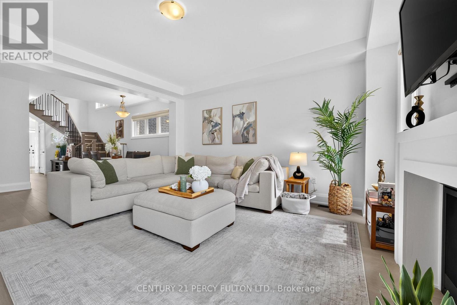 1477 Mockingbird Square, Pickering, ON