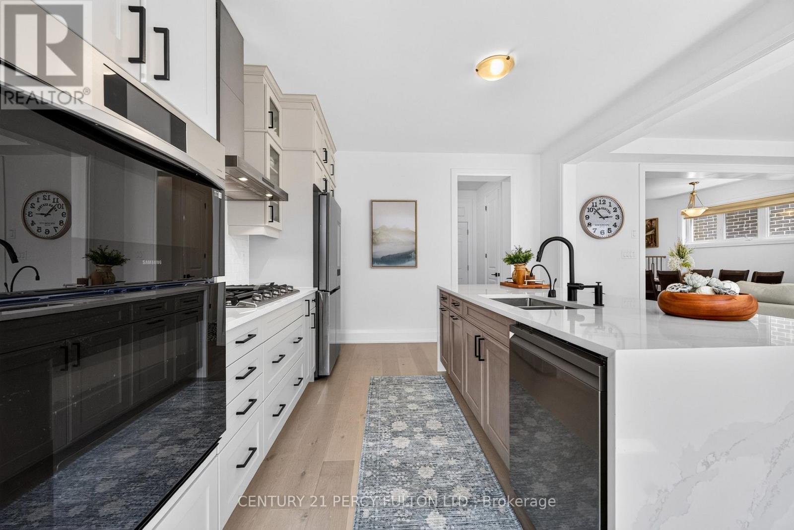 1477 Mockingbird Square, Pickering, ON