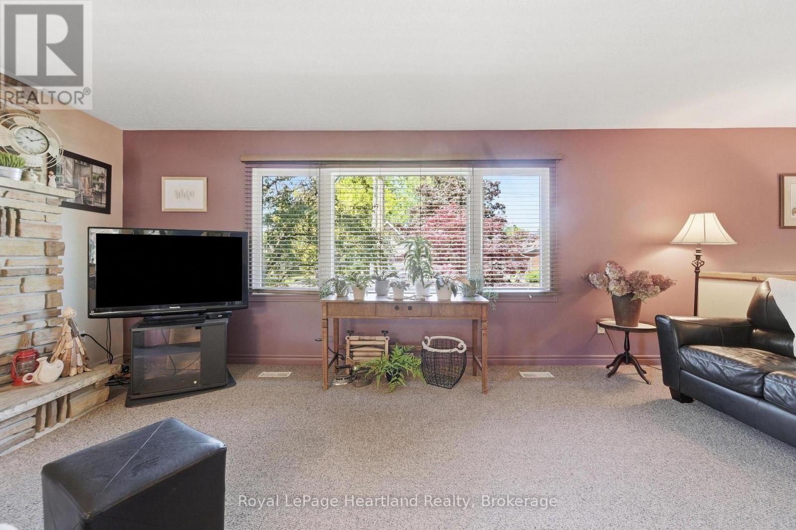 235 Hincks Street, Goderich (Goderich (Town)), ON
