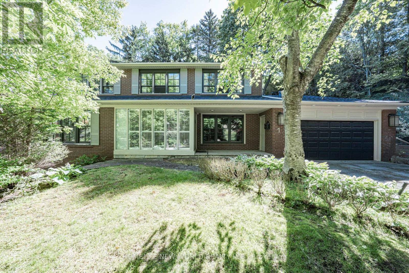 1 Campbell Crescent, Toronto, ON