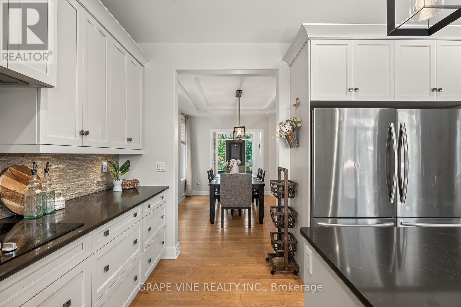 523 Adamson Crescent, Ottawa, ON
