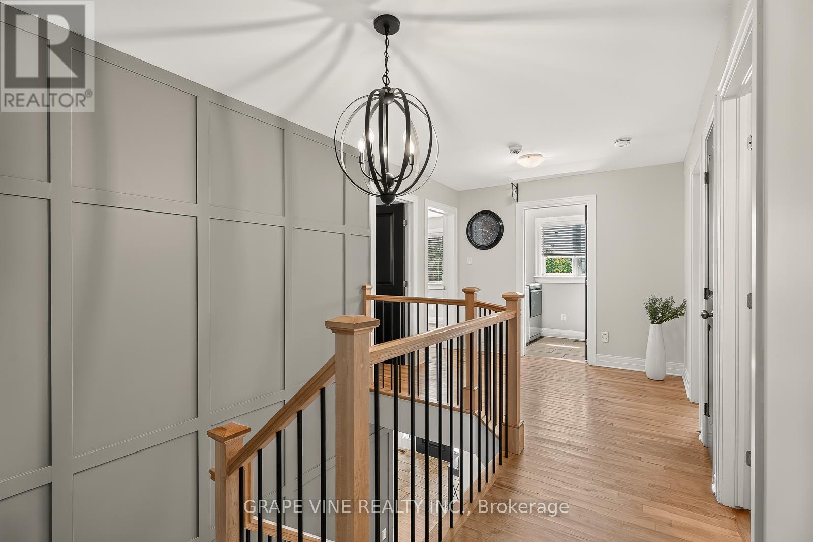 523 Adamson Crescent, Ottawa, ON