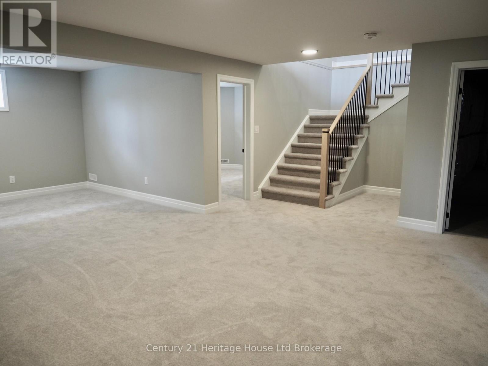 28 Sycamore Drive, Tillsonburg, ON - Indoor