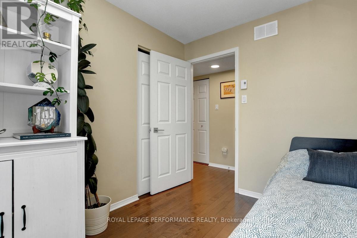 401D - 1 Columbus Avenue, Ottawa, ON
