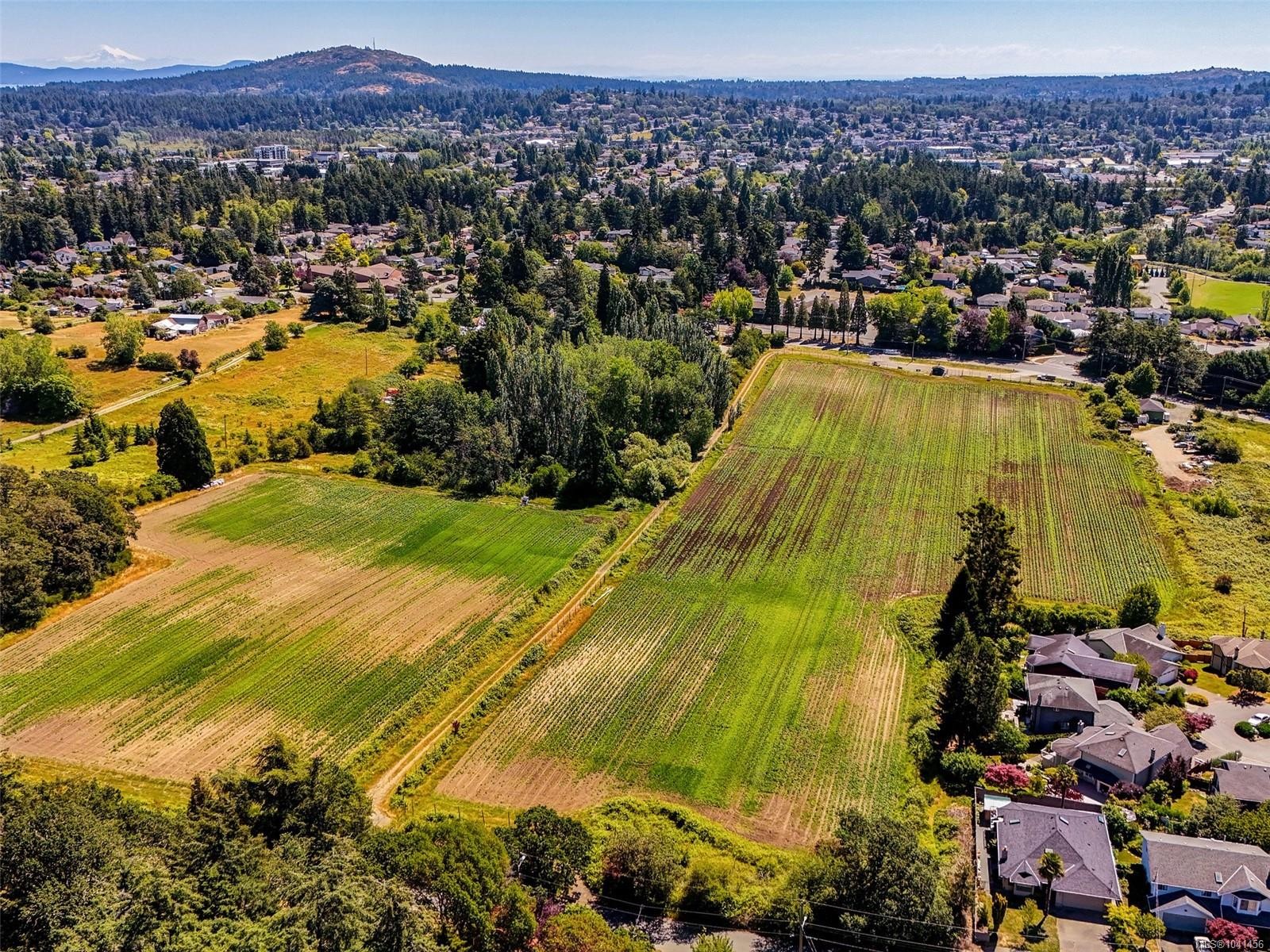 4350 Wilkinson Rd, Saanich, BC