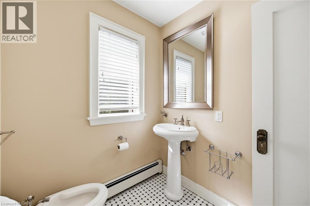 73 Dromore Crescent, Hamilton, ON