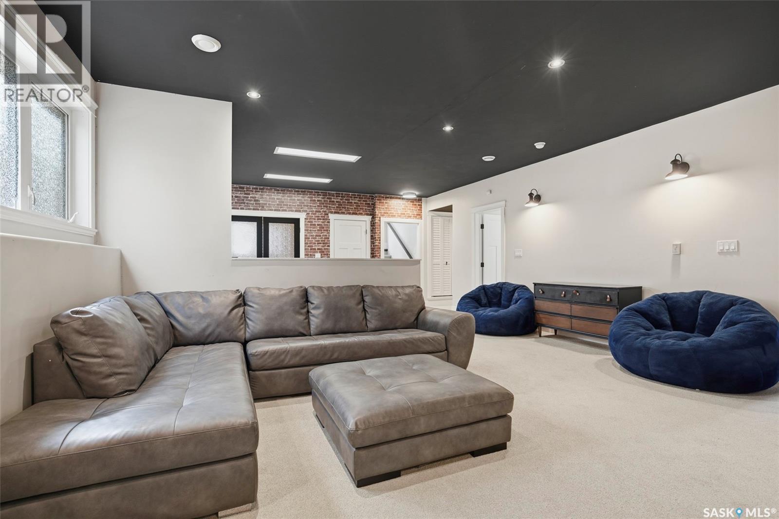 710 Crystal Springs Drive, Warman, SK