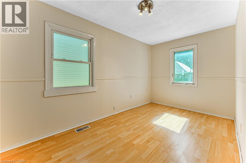 44 East 32Nd Street, Hamilton, ON