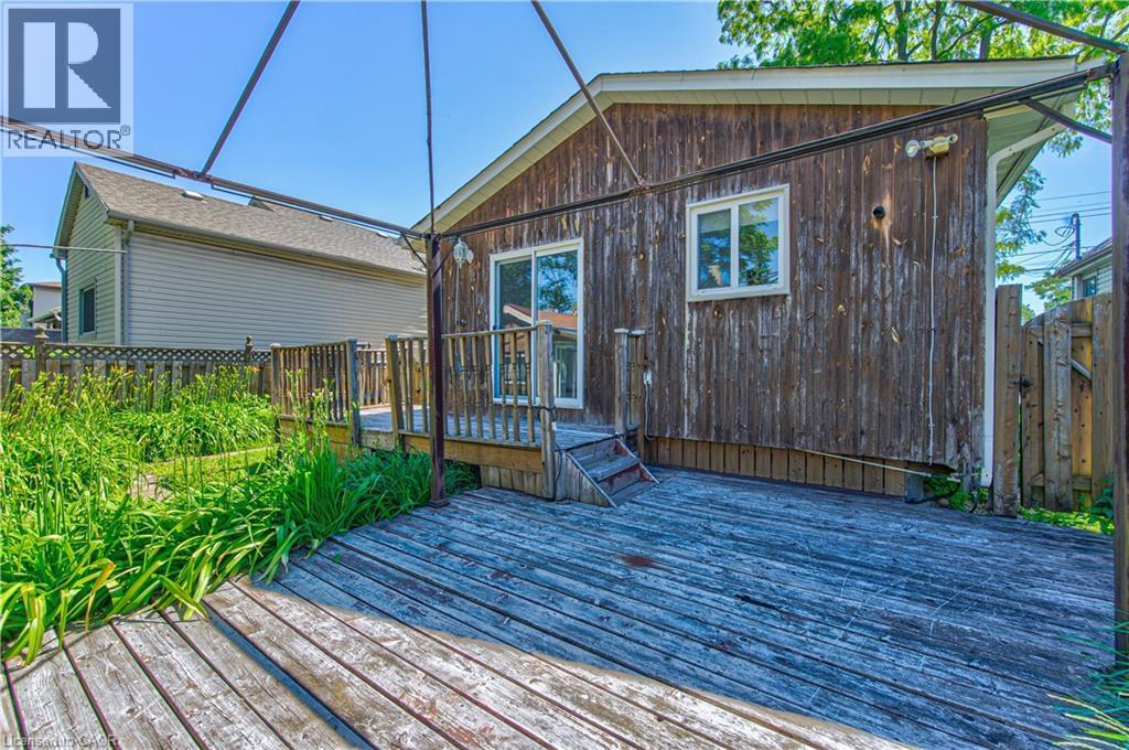 44 East 32Nd Street, Hamilton, ON