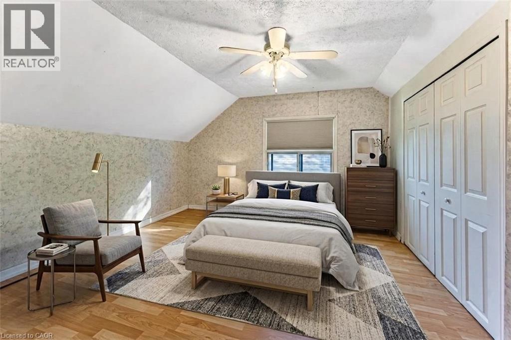 44 East 32Nd Street, Hamilton, ON