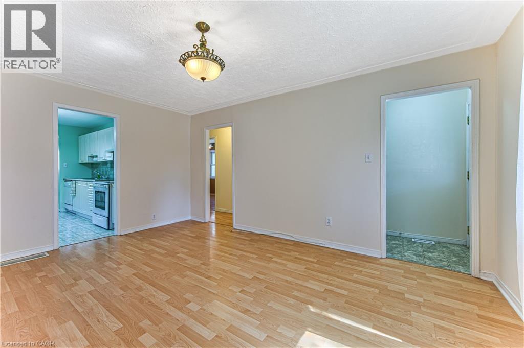 44 East 32Nd Street, Hamilton, ON
