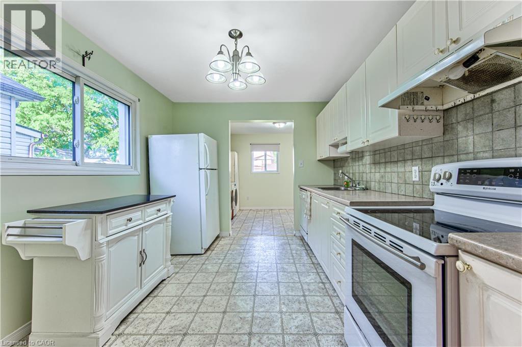 44 East 32Nd Street, Hamilton, ON