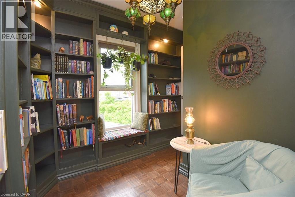 135 Alpine Avenue, Hamilton, ON - Indoor