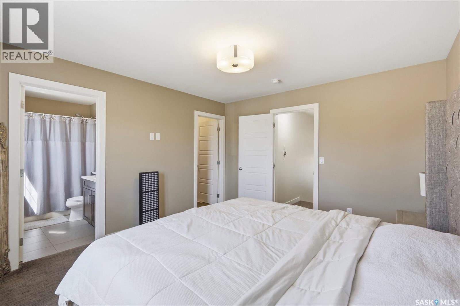359 Underhill Bend, Saskatoon, SK